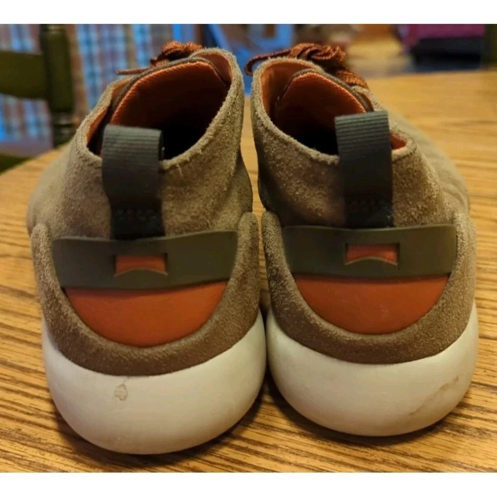Camper pelotas taupe